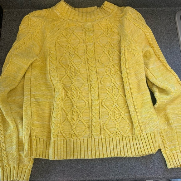 GAP Cable Knit Crew Neck Sweater In Sunshine Yellow Size M Easter Spring Happy - Picture 2 of 8